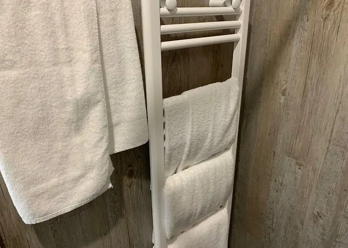 Twt מוטל Triptis